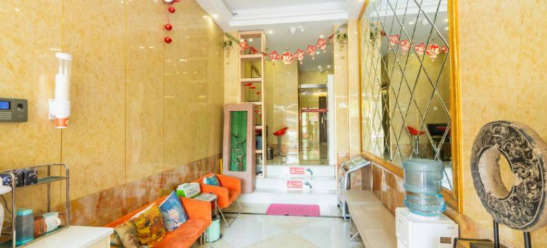 武汉家友站酒店(光谷广场中南民族大学店)图片