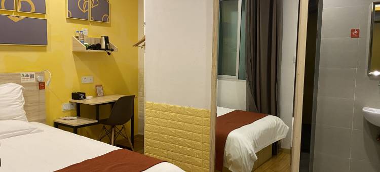 布丁严选酒店(广安职业技术体育中心店)图片