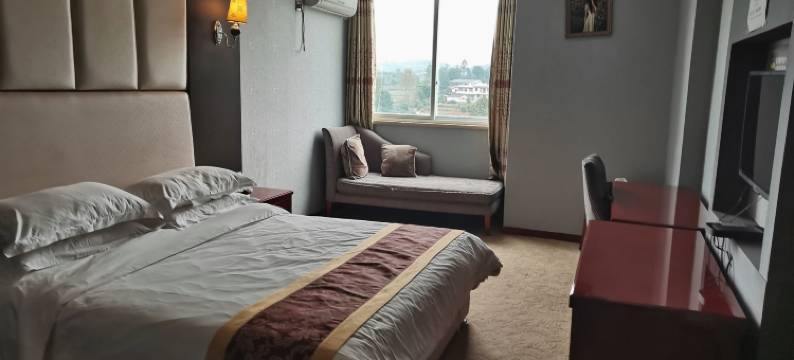 荣县小山商务酒店图片