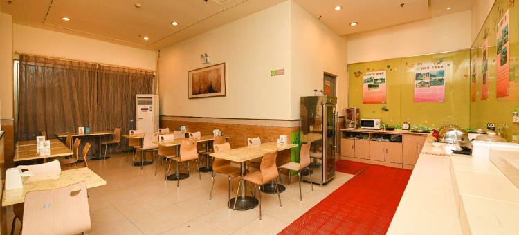 云枕酒店(重庆上清寺牛角沱轻轨站店)图片