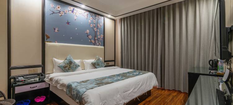 新蔡铂丽水晶精品酒店图片