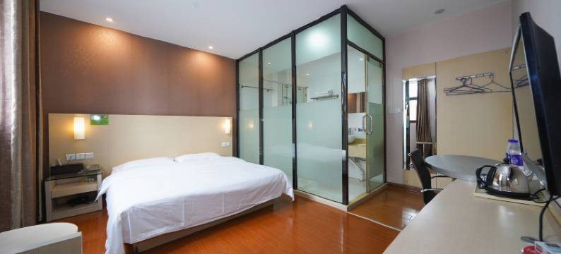 正龙大酒店(南宁玉洞地铁站店)图片