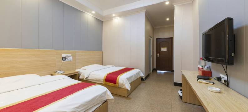 青柠酒店(许昌胖东来生活广场火车站店)图片