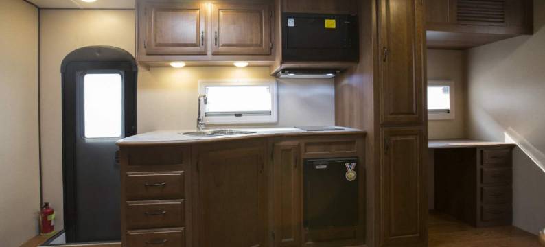 白马湖国际房车营地图片