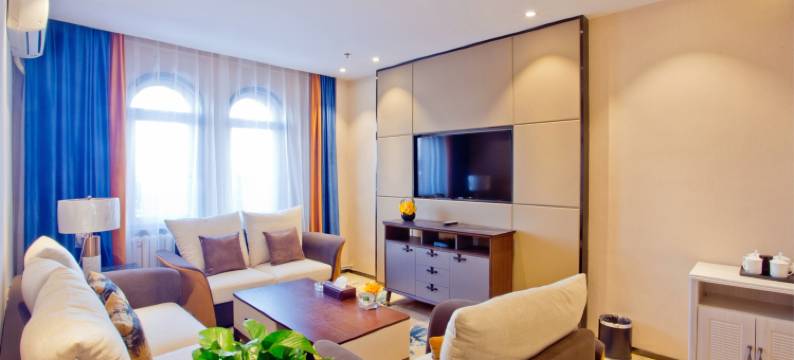 红楼大酒店(乌鲁木齐铁路局地铁站店)图片