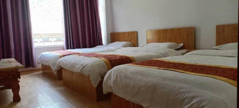 色达普利酒店图片