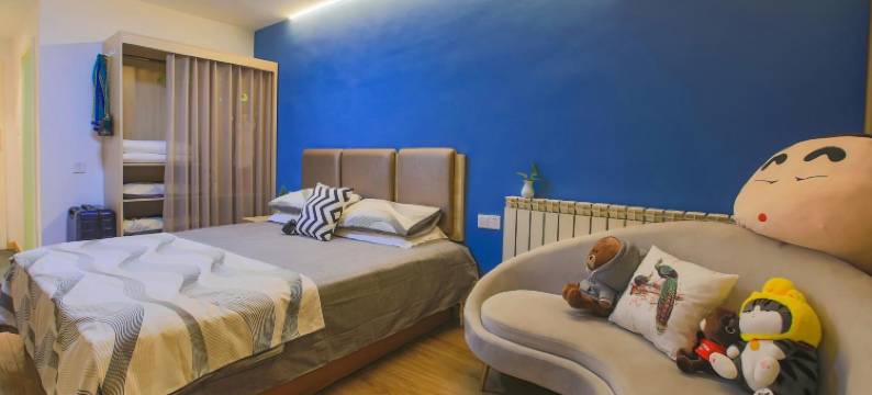 鑫龙假日酒店(黄岛金沙滩旅游度假区井冈山路地铁站店)图片