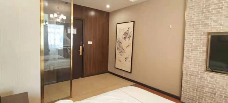 雅韵艺术酒店(新乡河师大万达广场店)图片