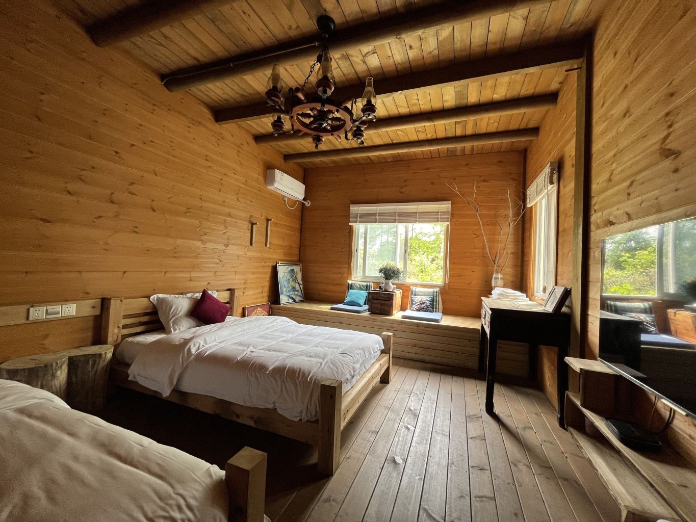 Mengli Hostel (Mianzhu Qianbaidu) Over view