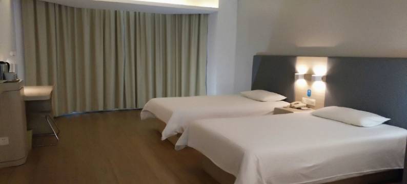 金太阳酒店(琼海步行街店)图片