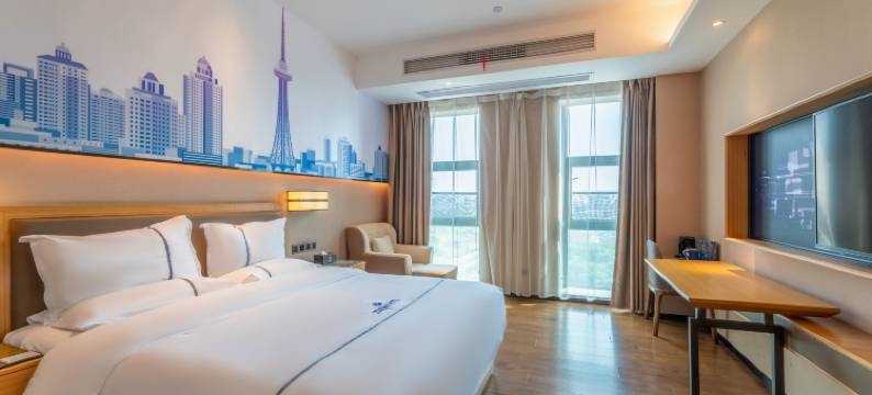 青城假日酒店(共青城高铁站店)图片