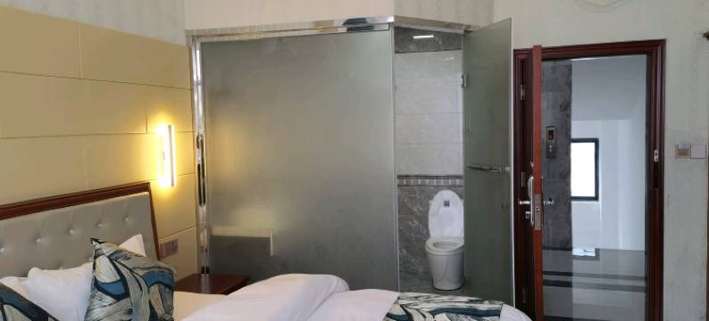 乐业宝能主题酒店图片