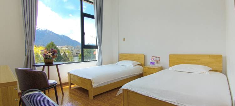 山河故里酒店(林芝比日神山店)图片