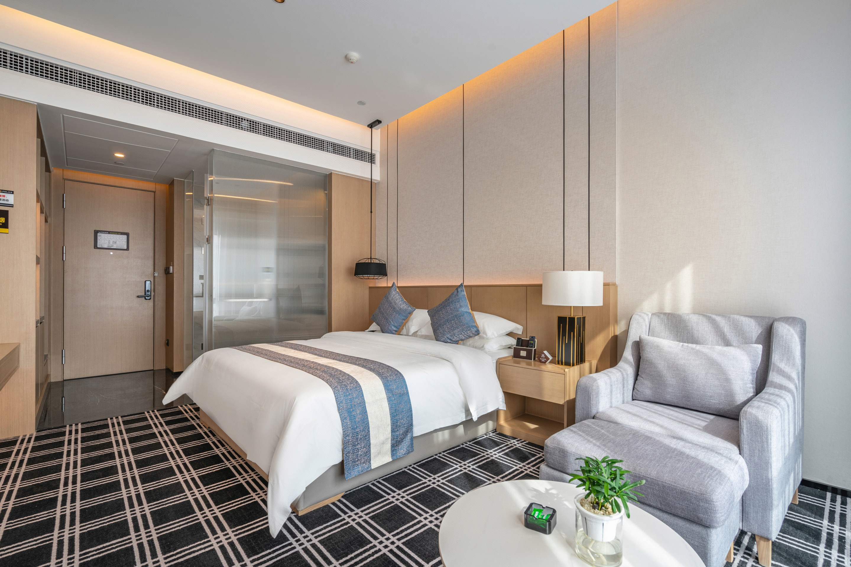 CITY HOTEL Over view