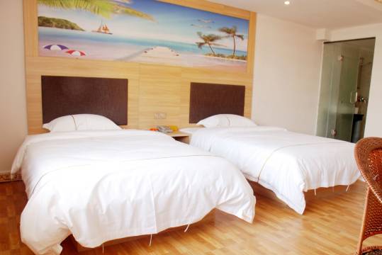 融和酒店(南宁江南客运站地铁站店)