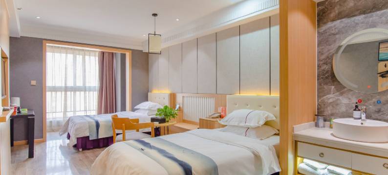 昆仑乐居商务酒店(新乡辉县店)图片