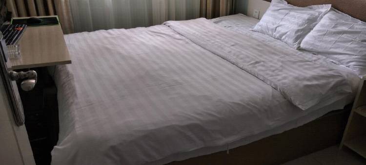 白山玖月时尚宾馆图片