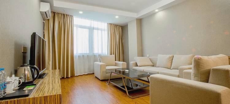 六安天缘贤林大酒店(叶集皖西当代中学店)图片