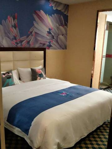 派酒店(乌鲁木齐机场店)