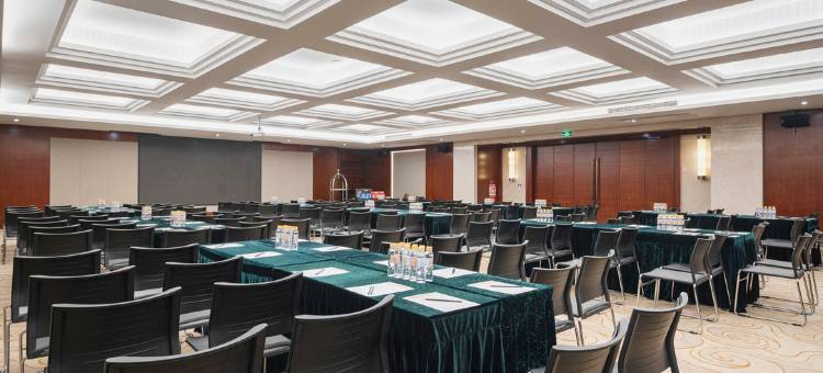 六盘水凉都印象酒店(爱琴海购物公园店)图片