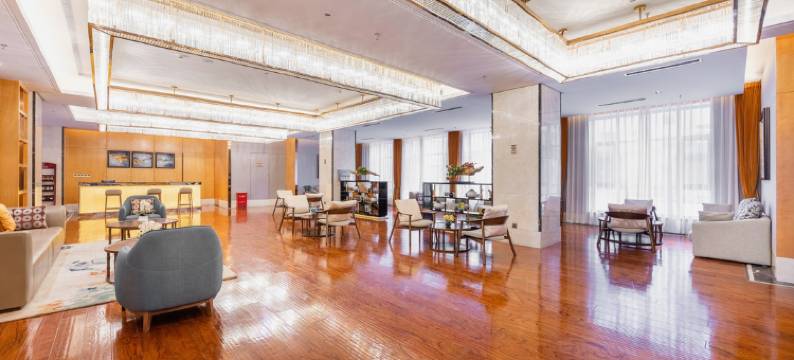 伊宁美景大酒店(六星街景区机场店)图片