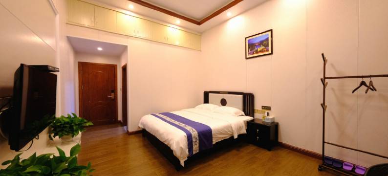 韶山忆泽客栈(铜像广场店)图片