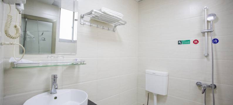 来宾艾乐时尚酒店图片