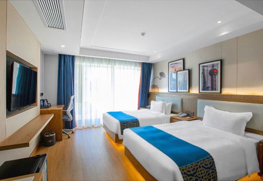 Liyi Hotel (Xuzhou Feng County Fengmingyuan) Hotel Overview