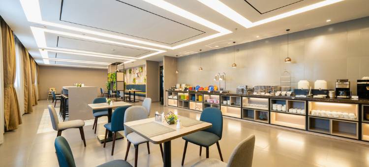 如家商旅酒店(沈阳奥体中心地铁站大奥莱店)图片