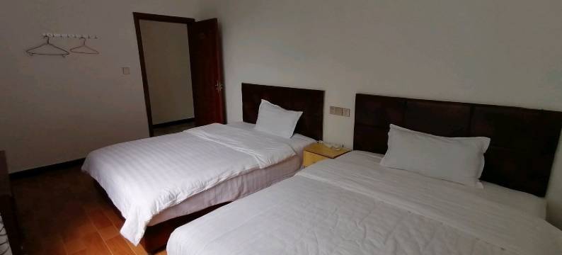 九皇山碧泉山庄图片