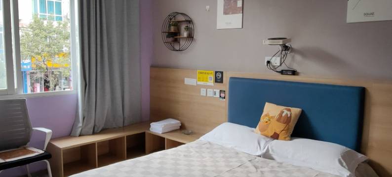 成都盒子空间蓝鸟宾馆图片