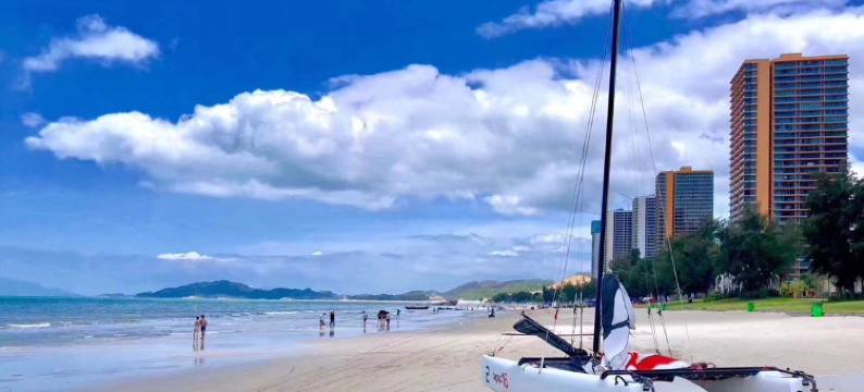 双月湾海里里假日酒店图片