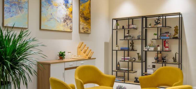 INTO云柏酒店(横店影视城步行街店)图片