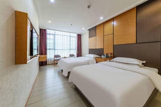 柒季酒店(龙南滨江广场店)