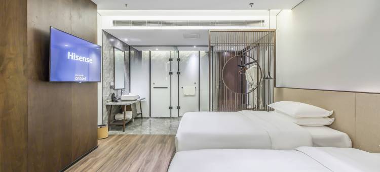 陌上轻宿酒店(栾川老君山凤凰天街店)图片