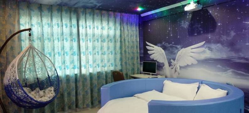 绥中致青春影视主题宾馆图片