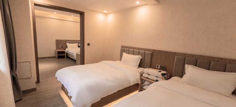 达瓦更扎·神山大酒店图片