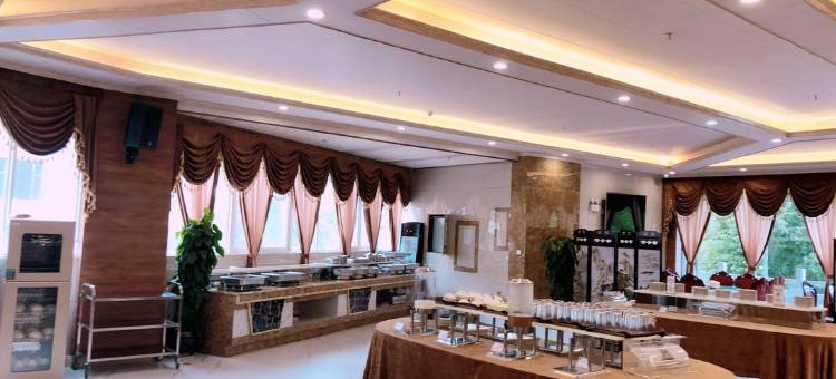 凤庆华源花园酒店(凤庆客运站店)图片