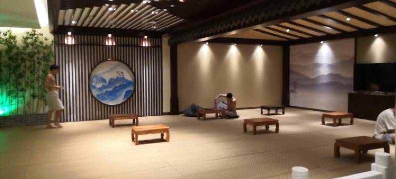 兰西梦天湖汤泉酒店图片