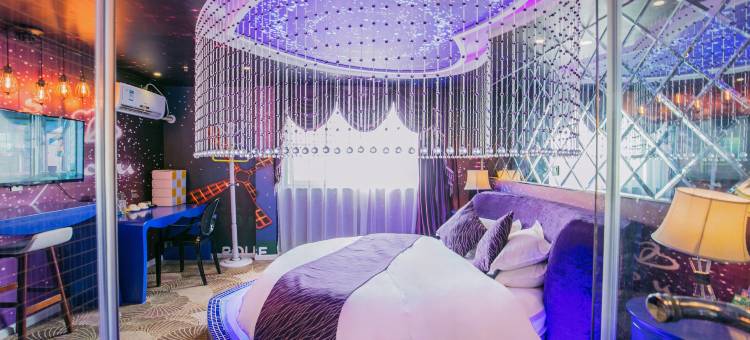 昆明佑咪艺术酒店(北京路穿心鼓楼地铁站店)图片