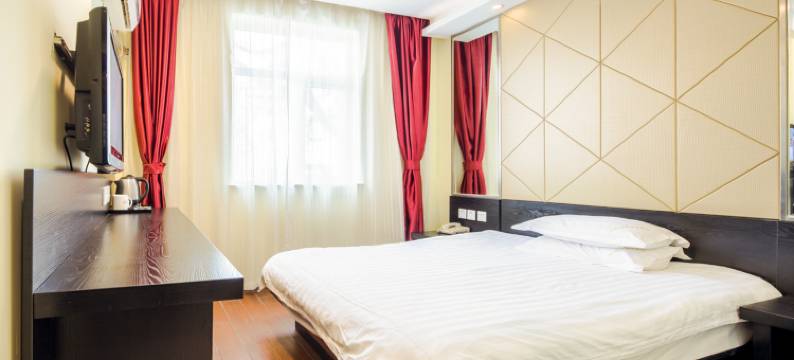 弗思特连锁酒店(九华山地铁站玄武湖店)图片