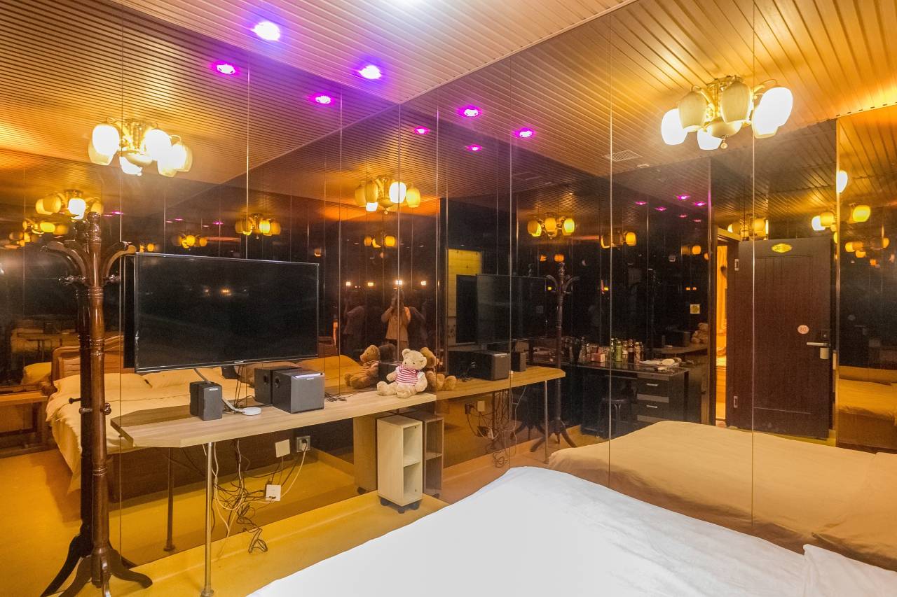 VIP会所(哈尔滨凯德广场店)