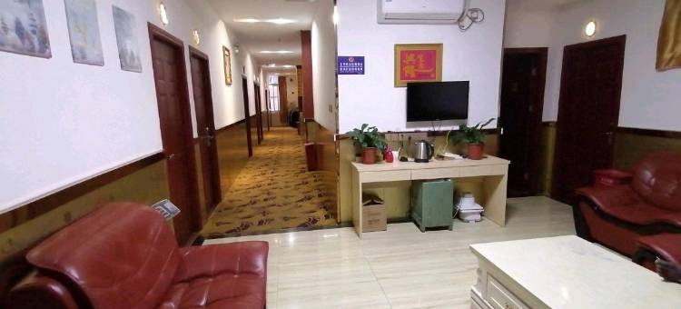 广州富成酒店(罗冲围客运站摩配城店)图片