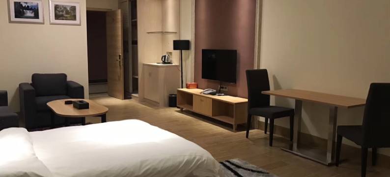 恩平艺诗阁酒店图片