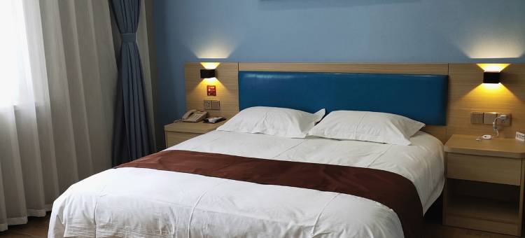 华驿连锁酒店(喀左店)图片