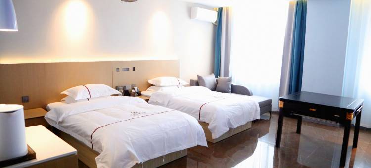 雅朵智慧酒店(乌拉特前旗山咀路店)图片