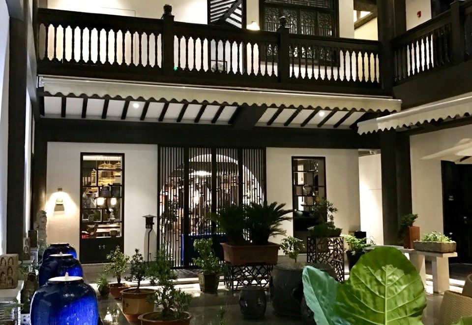 Moonlight Courtyard Hotel (Kunming Nanping Street and Near the train station) over view