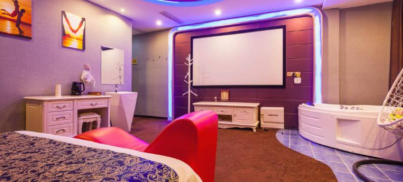 凡客电竞主题宾馆(昆山玉山广场地铁站店)图片