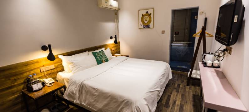 南昌飞鸟集创想酒店图片