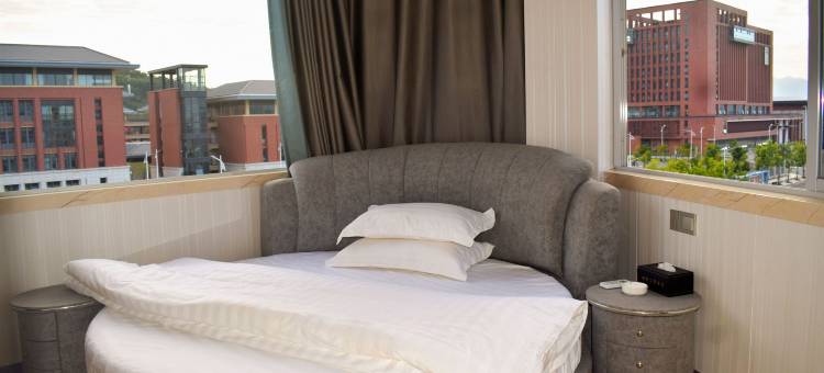 云浮旭隆公寓酒店图片